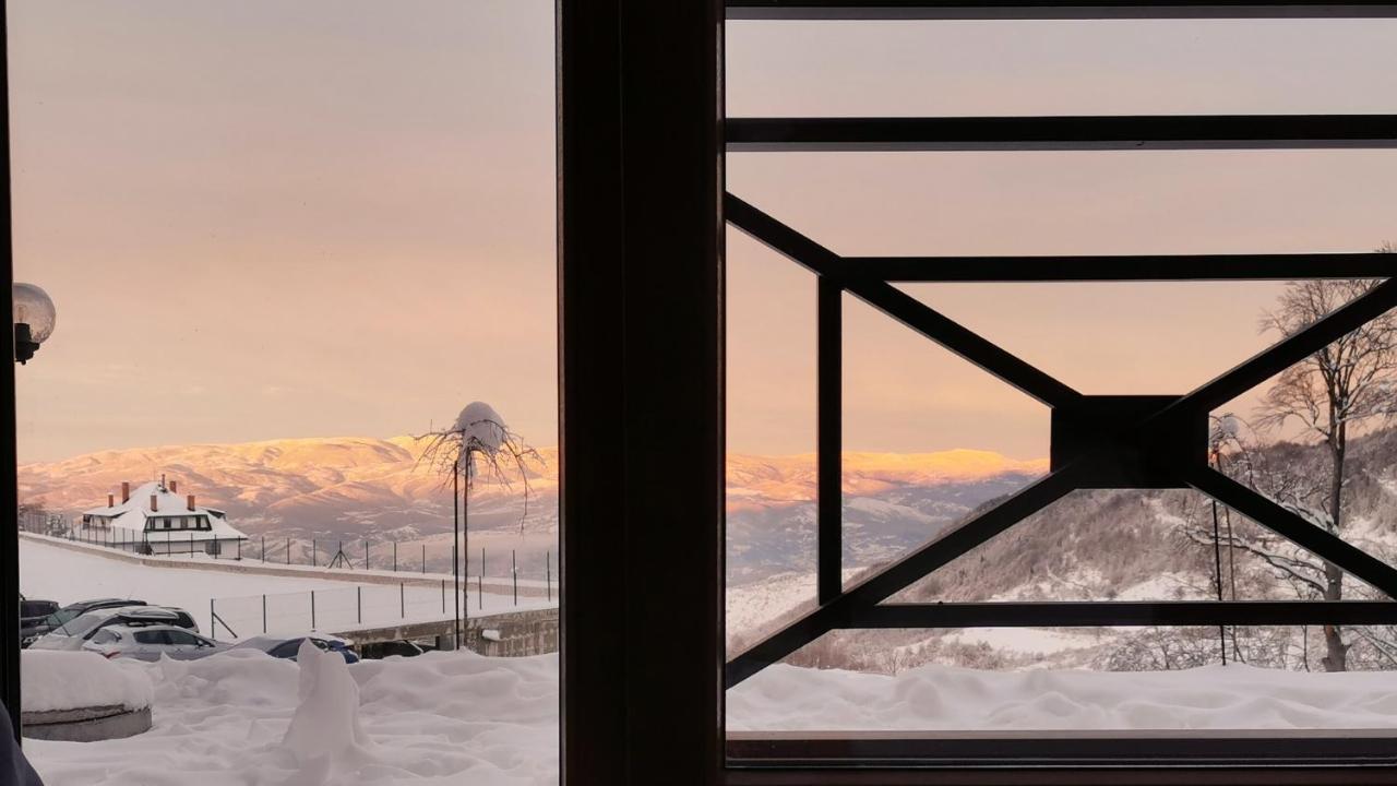 Golden Sky - Milmari Resort & Spa Kopaonik Exterior photo